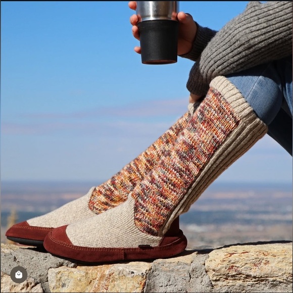 Acorn Women's Multicolor Cloud Cushion Slipper Socks Fall Camping Lounging 🍁🍂 - Picture 1 of 5